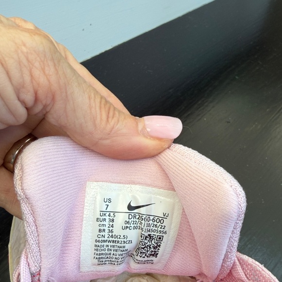 Nike ZoomX Invincible Run Flyknit women’s running sneakers Pink Foam Rise size 7 - Picture 10 of 10
